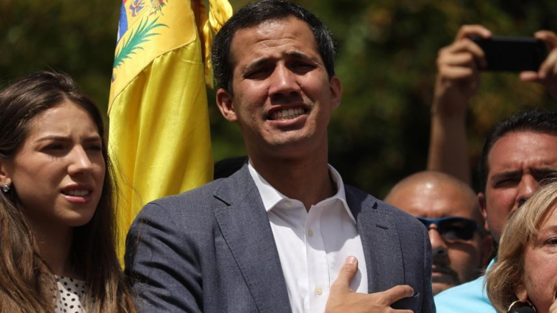 Guaidó convocó protestas para exigir que militares permitan entrada de ayuda