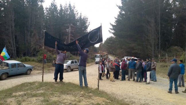 Comunidad mapuche cortó ruta de Carahue en protesta contra Mininco