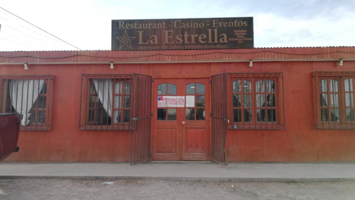 Clausuran restaurante tras intoxicación masiva en María Elena