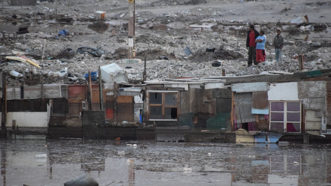 Presentan denuncia criminal tras daños provocados por la bajada del río Acha en Arica