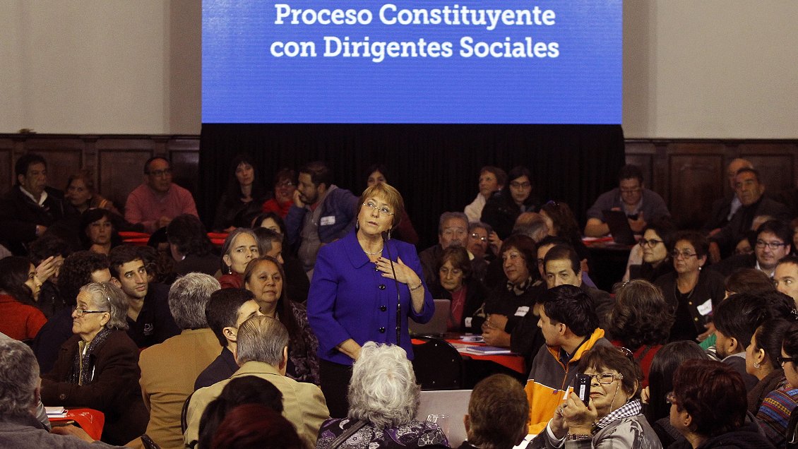 Senado reactivará el proceso constituyente de Michelle Bachelet
