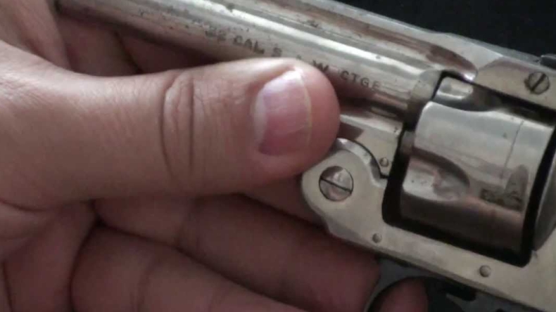 Mujer mató a su hijo, hirió a su nuera y se quitó la vida