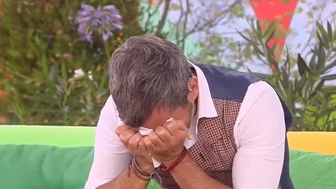 Cristián Sánchez lloró en silencio por abuelitos que pactaron morir