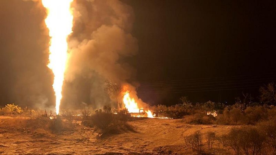 Suben a 126 los muertos por explosión en toma ilegal de gasolina en México