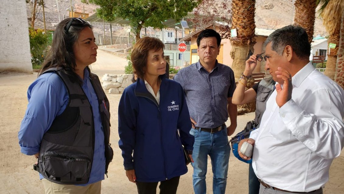 Alcalde de Camarones agradeció visita de ministra: 