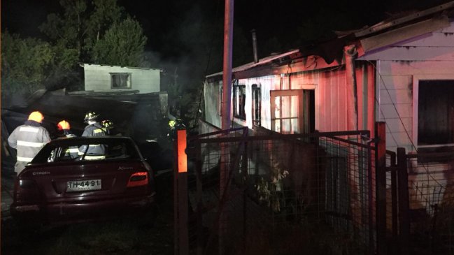Incendio en Valdivia movilizó a Bomberos