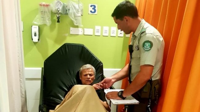 Carabineros de San Carlos rescataron a anciana abandonada en su casa