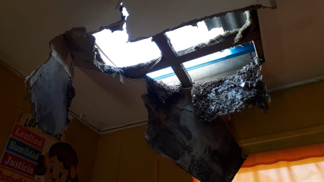 Arica: Escuelas municipales resultaron anegadas por las lluvias estivales