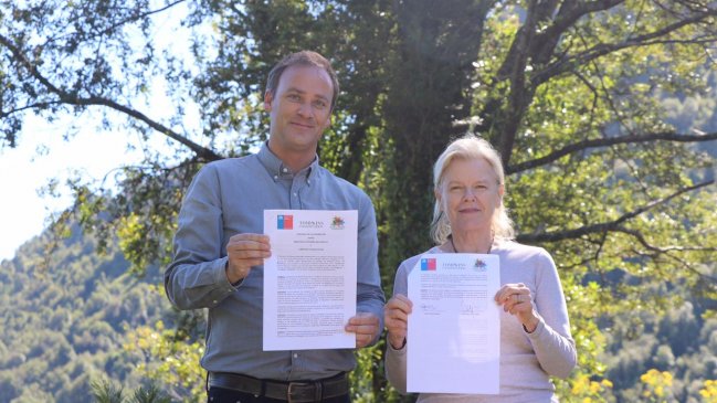 Gobierno y fundación del fallecido Douglas Tompkins concretan creación de Red de Parques de la Patagonia
