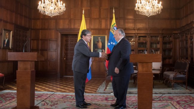 Enviado de Guaidó llevó credenciales a Colombia y agradeció apoyo a Venezuela