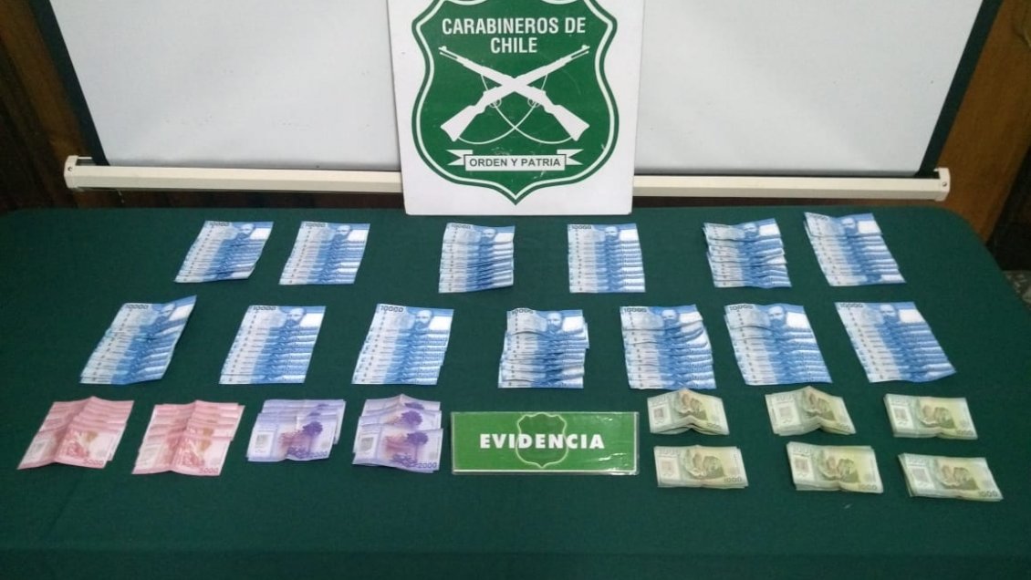 Incautan billetes falsificados y detienen a cuatro personas en Linares