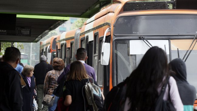 Trabajadores del Transantiago amenazaron con paralizaciones por malas condiciones laborales