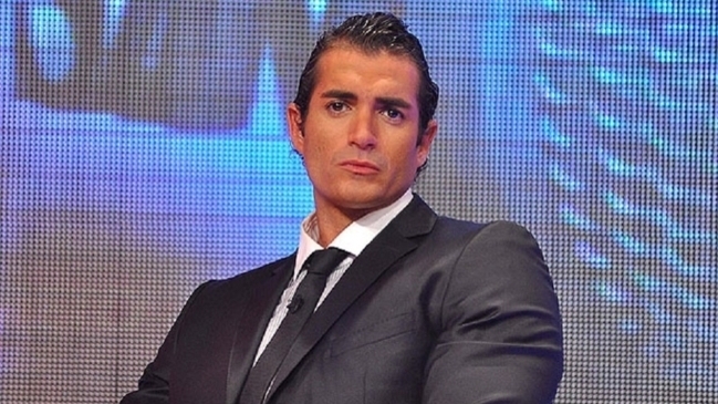 Pablo Schilling tras estacionar jeep cerca del mar: 