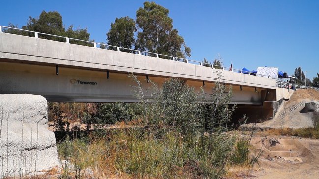 Inauguran puente Catemu en Paredones