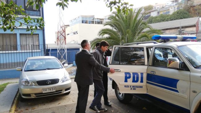 Viña del Mar: Detienen a hombre por almacenaje de pornografía infantil