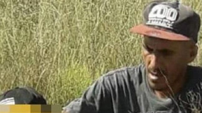 Dos adolescentes salvaron a un niño cuando era violado por su padrastro