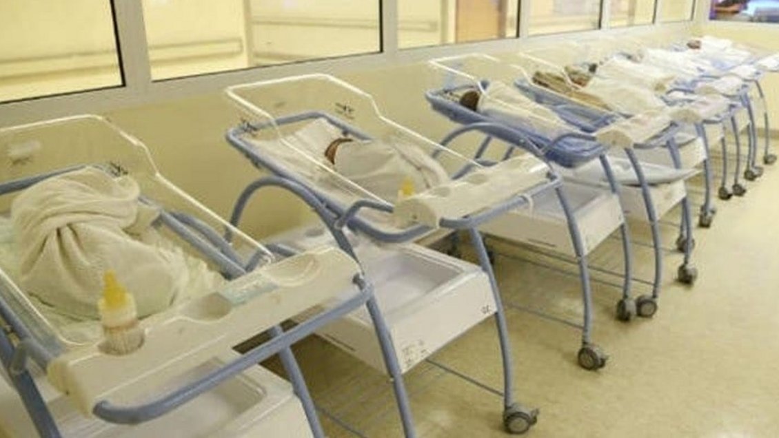 Pareja que no planeaba tener más hijos recibió a septillizos