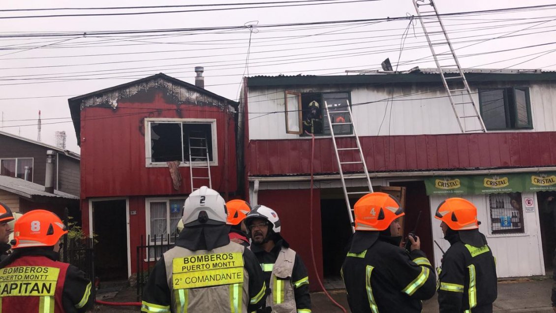 Dos Viviendas Afectadas Y Un Bombero Herido Tras Incendio En Puerto ...