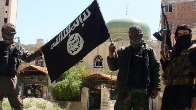 Trump amenazó con liberar a los combatientes europeos de ISIS si sus países no se hacen cargo