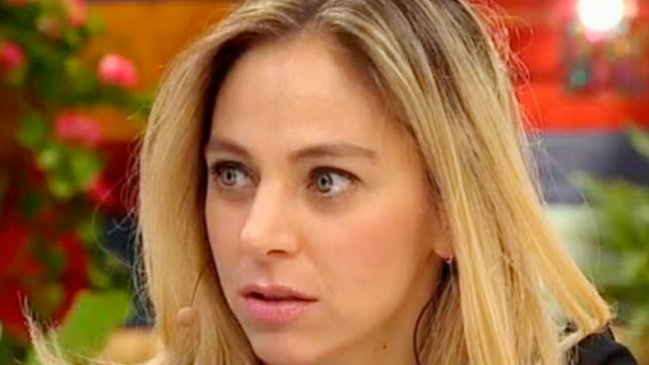 Mariana Derderián increpó a alcalde de Puerto Varas por beso forzado a Camila Gallardo