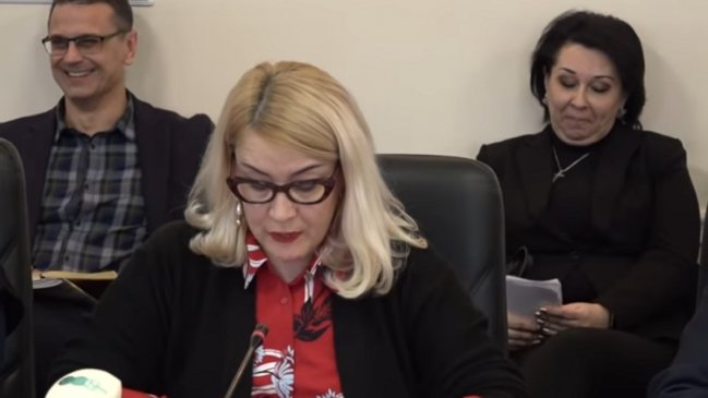 Alto funcionario abrió un video porno en plena reunión y huyó en Ucrania