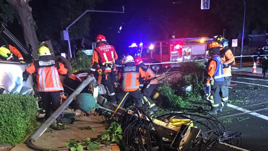 Fatal colisión entre automóvil y moto deja dos muertos en Providencia