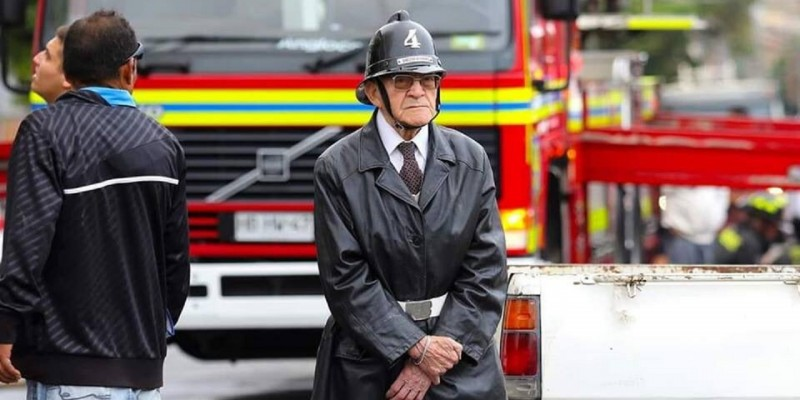 Camaradas organizan completada para antiguo Bombero que perdió su negocio tras incendio en Valparaíso