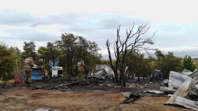 Incendio en Punta Arenas: Hombre está grave tras intentar salvar su casa de las llamas
