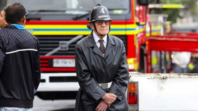 Camaradas organizan completada para antiguo Bombero que perdió su negocio tras incendio en Valparaíso