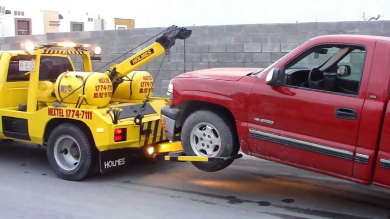 Municipalidad de Valdivia retirará con grúa comercio no autorizado durante noche valdiviana