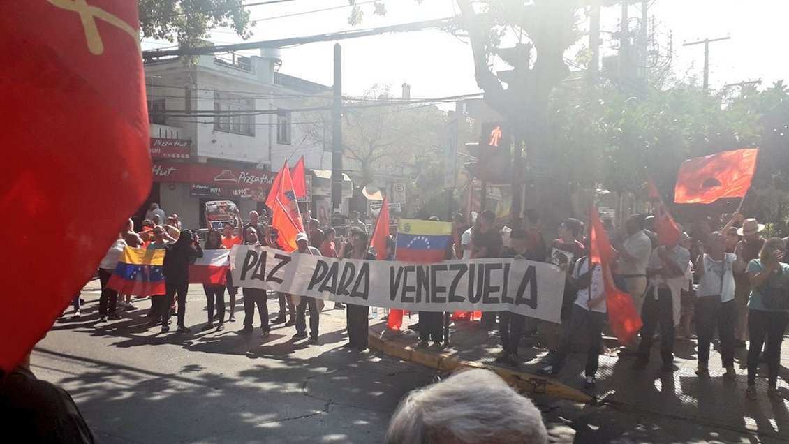 Incidentes en embajada venezolana dejan seis detenidos