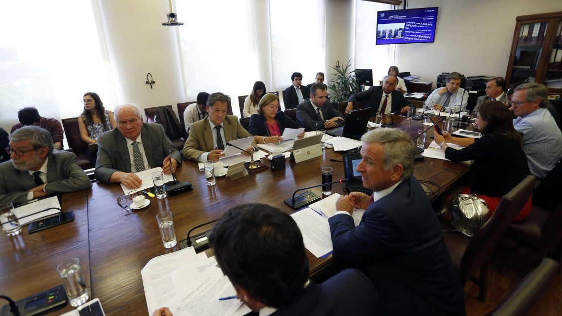 Oposición tendrá prueba clave con reunión técnica por reforma tributaria