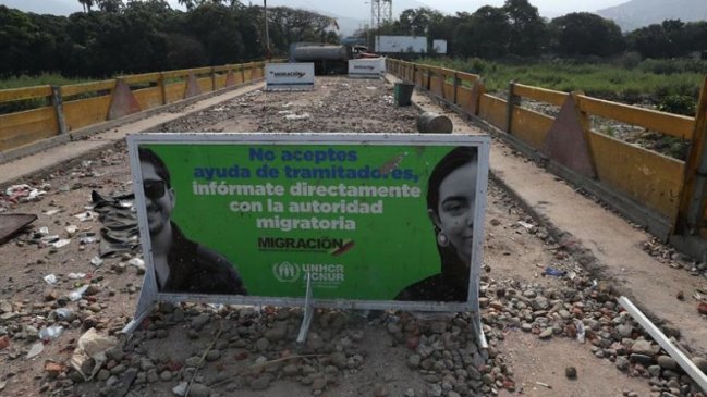 Oposición dice que 50 toneladas de ayuda entraron a Venezuela pese a bloqueo