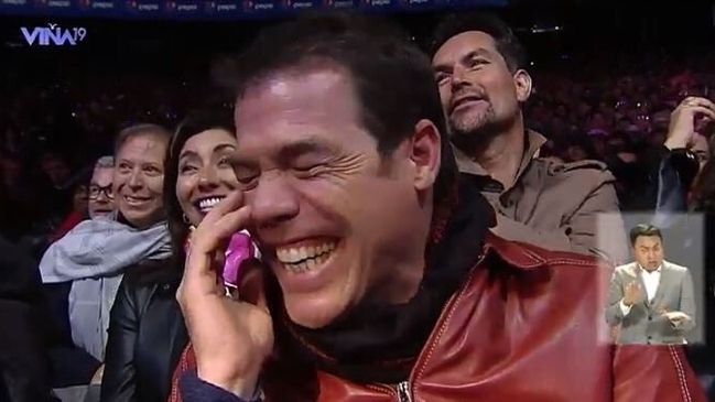 Álvaro Escobar se robó la película con sus ataques de risa en show de Jorge Alís