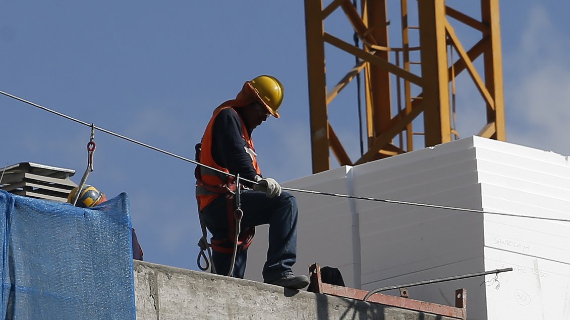 Desempleo alcanzó un 6,8 % en el trimestre noviembre-enero