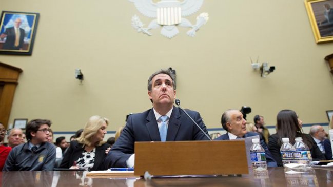 El exabogado de Trump lo acusó ante el Congreso: 