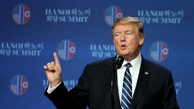 Trump dice que su ex abogado 