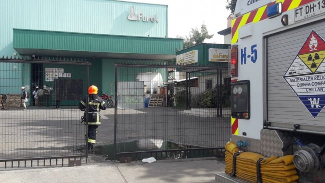 Prohíben funcionamiento de fábrica de químicos que sufrió incendio en Chillán