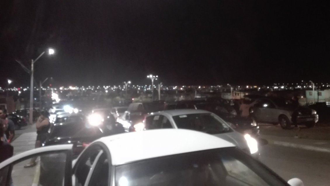 Evacuación en Arica generó gran taco: Muchos salieron en sus autos tras el sismo