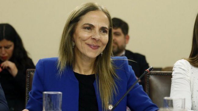 Ministra de la Mujer cuestiona huelga feminista: Será 