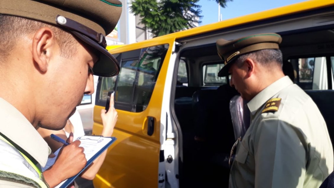 Fiscalizan furgones escolares en Antofagasta