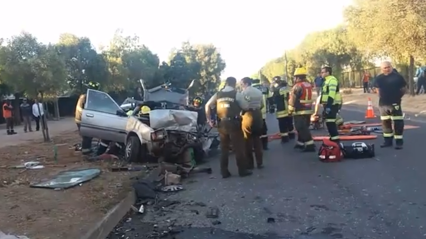 Maule: Un fallecido tras colisión frontal en Talca