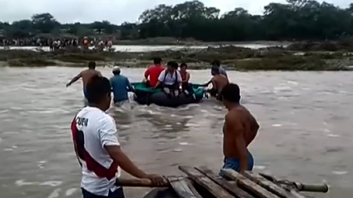 Más de 3.300 militares desplegados en Perú para atender inundaciones