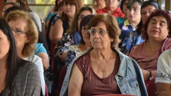 Charla y feria salud dieron inicio a las actividades del Mes de la Mujer en Talca