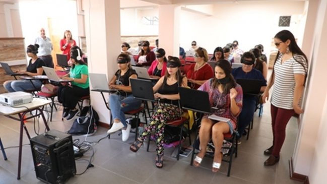 Aumentan número de profesionales que trabajará en programa de apoyo educacional en Antofagasta