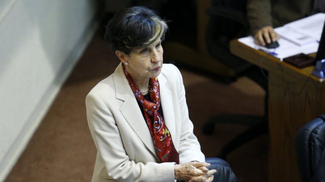 Afección respiratoria mantiene en reposo a Isabel Allende