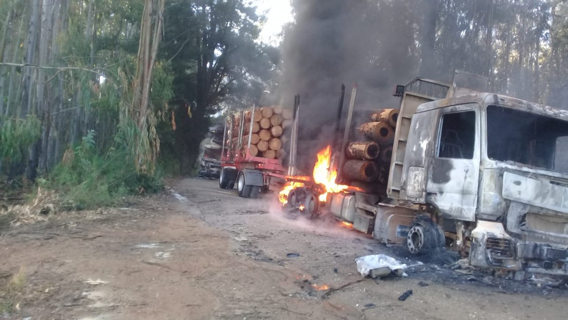 Desconocidos quemaron maquinaria forestal en Contulmo