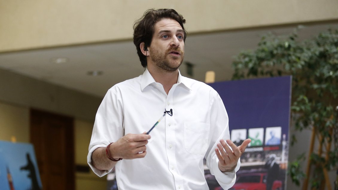 Diputado del Frente Amplio denunció estrategia de bots en apoyo a 