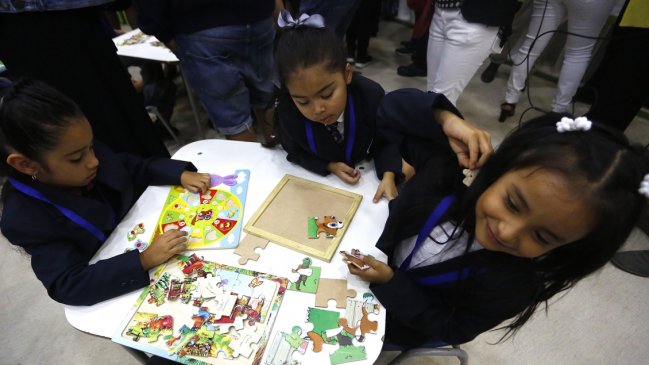 Tras 106 años de historia, el Liceo Lastarria recibe a sus primeras alumnas