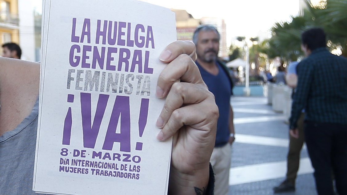 Decano de la Usach desata polémica al calificar la Huelga Feminista como 